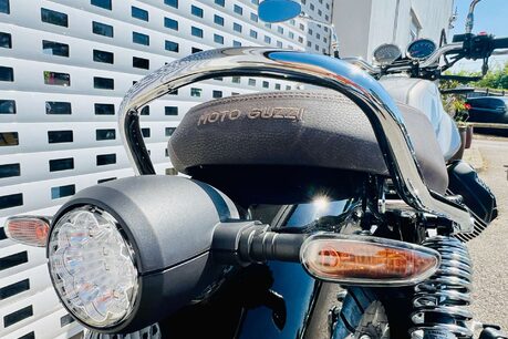 Moto Guzzi V7 V7 IV Special 18