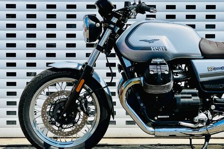 Moto Guzzi V7 V7 IV Special 25