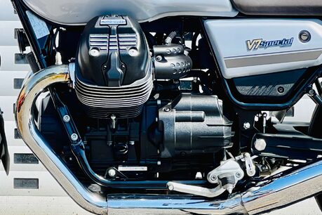 Moto Guzzi V7 V7 IV Special 29