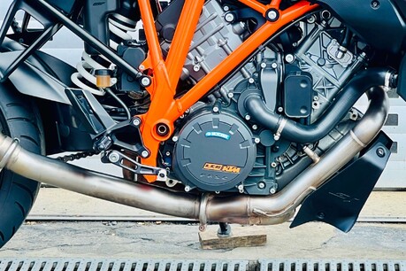KTM 1290 Super Duke GT 1290 Super Duke GT 5