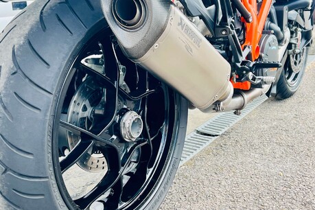 KTM 1290 Super Duke GT 1290 Super Duke GT 7