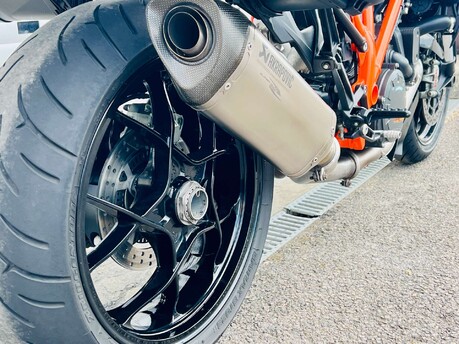 KTM 1290 Super Duke GT 1290 Super Duke GT 
