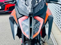 KTM 1290 Super Duke GT 1290 Super Duke GT 13