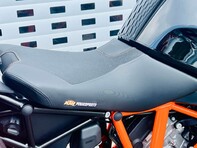 KTM 1290 Super Duke GT 1290 Super Duke GT 16