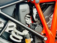 KTM 1290 Super Duke GT 1290 Super Duke GT 19