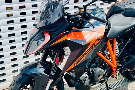 KTM 1290 Super Duke GT 1290 Super Duke GT 25