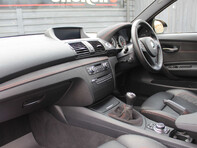 BMW 1 Series 3.0 1 Series M 2dr 21