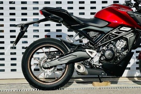 Honda CB CBF 125 NA-P 5
