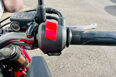 Honda CB CBF 125 NA-P 16
