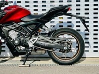 Honda CB CBF 125 NA-P 25