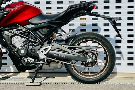 Honda CB CBF 125 NA-P 25