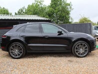 Porsche Macan 2.0 Macan Semi-Auto 4WD 5dr 6