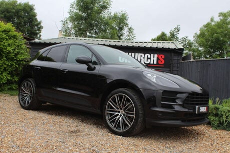 Porsche Macan 2.0 Macan Semi-Auto 4WD 5dr 9