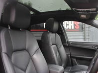 Porsche Macan 2.0 Macan Semi-Auto 4WD 5dr 12