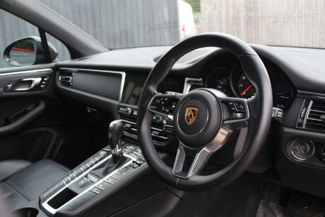 Porsche Macan 2.0 Macan Semi-Auto 4WD 5dr 14