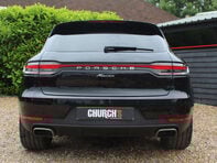 Porsche Macan 2.0 Macan Semi-Auto 4WD 5dr 23