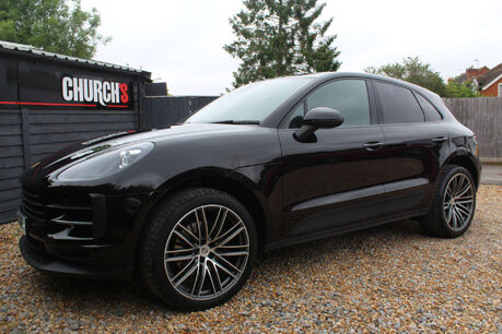 Porsche Macan 2.0 Macan Semi-Auto 4WD 5dr 18