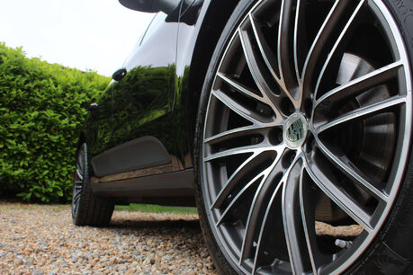 Porsche Macan 2.0 Macan Semi-Auto 4WD 5dr 8