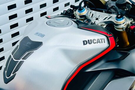 Ducati Panigale V4 Panigale V4 8