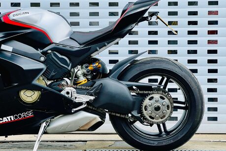 Ducati Panigale V4 Panigale V4 19