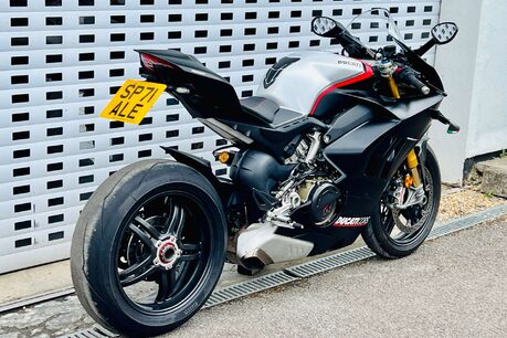 Ducati Panigale V4 Panigale V4 24
