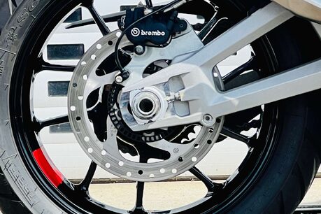 Ducati Multistrada V4 Multistrada V4s 12