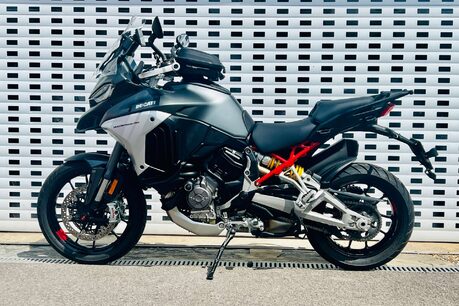 Ducati Multistrada V4 Multistrada V4s 26