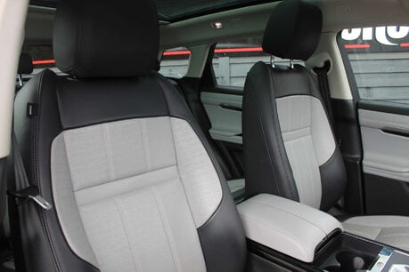 Land Rover Range Rover Evoque 2.0 Range Rover Evoque R-Dynamic HSE D MHEV Auto 4WD 5dr 7