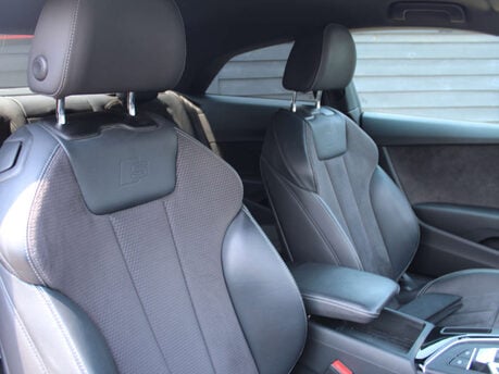 Audi A5 2.0 A5 Black Edition 40 TFSI Semi-Auto 2dr 