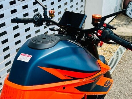 KTM 1290 Super Duke R 1290 Super Duke R 