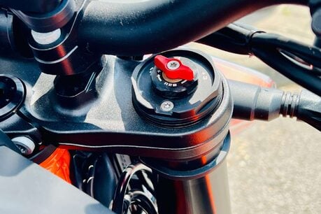 KTM 1290 Super Duke R 1290 Super Duke R 21