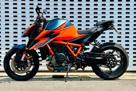KTM 1290 Super Duke R 1290 Super Duke R 24
