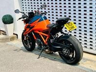 KTM 1290 Super Duke R 1290 Super Duke R 27