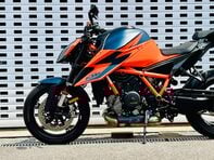 KTM 1290 Super Duke R 1290 Super Duke R 28
