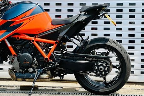 KTM 1290 Super Duke R 1290 Super Duke R 29