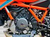 KTM 1290 Super Duke R 1290 Super Duke R 30