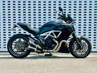 Ducati Diavel Diavel Carbon White 1