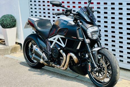 Ducati Diavel Diavel Carbon White 3