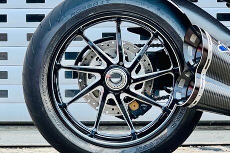 Ducati Diavel Diavel Carbon White 8