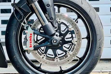 Ducati Diavel Diavel Carbon White 9