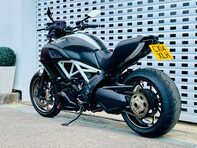 Ducati Diavel Diavel Carbon White 22
