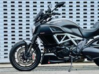 Ducati Diavel Diavel Carbon White 25