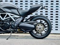 Ducati Diavel Diavel Carbon White 26
