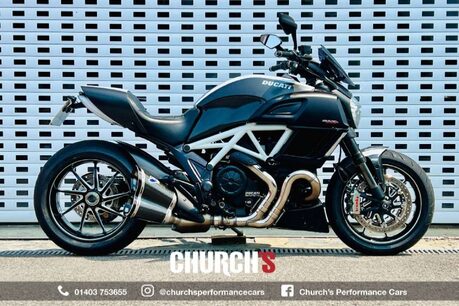 Ducati Diavel Diavel Carbon White 1