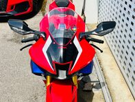 Honda CBR CBR 1000 SP Fireblade 12
