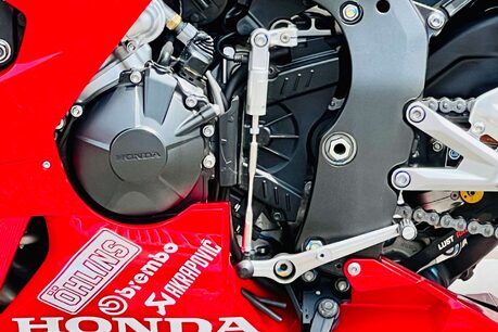 Honda CBR CBR 1000 SP Fireblade 33