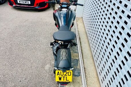 Ducati Diavel Diavel 32