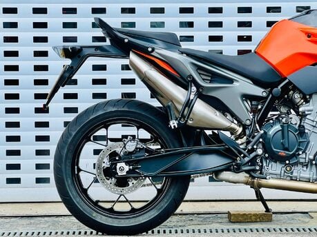 KTM Duke 790 Duke 24 
