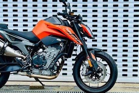 KTM Duke 790 Duke 24 7