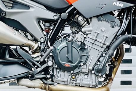 KTM Duke 790 Duke 24 17